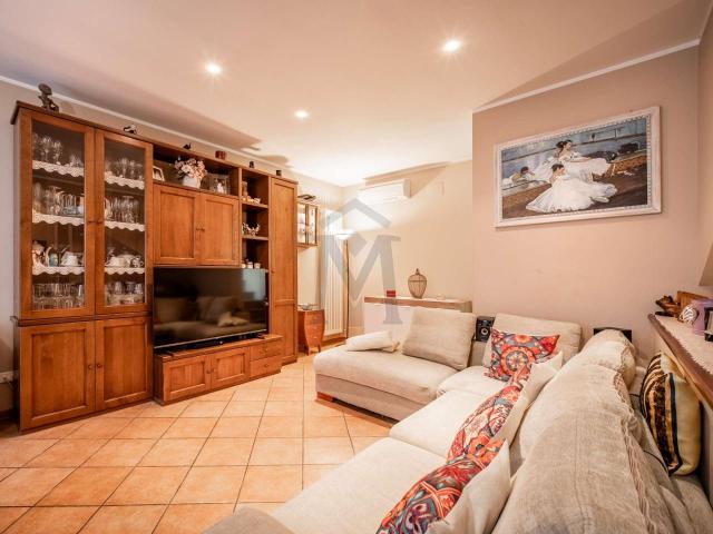 Villa Schiera in vendita a Traversetolo, Reggio Emilia