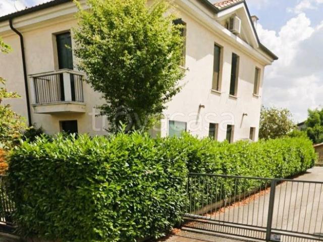 Villa Schiera in vendita a Sant'Ambrogio, Trebaseleghe