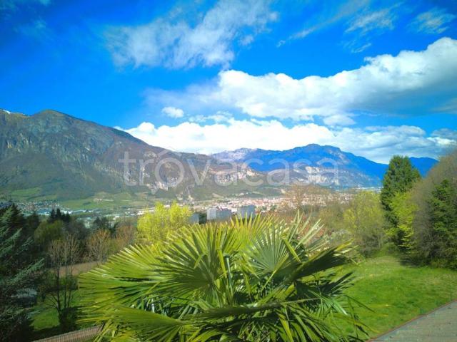 Villa Schiera in vendita a Territorio Val d'Adige, Trento