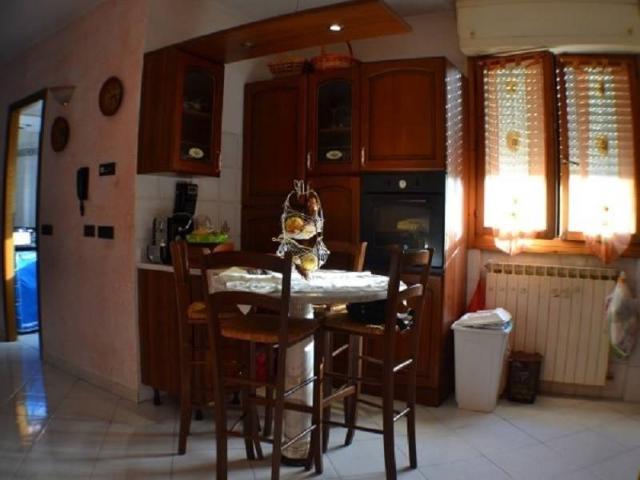 Villa Schiera in vendita a Unione di comuni Montana Lunigiana, Tresana