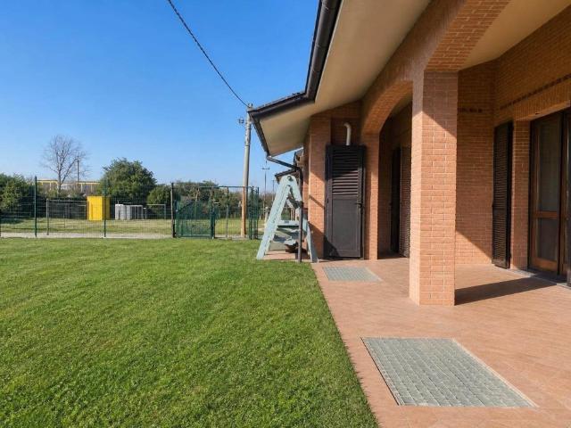Villa Schiera in vendita a Pezzoli, Treviglio