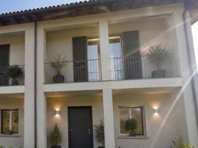 Villa Schiera in vendita a Trezzo Tinella, Cuneo
