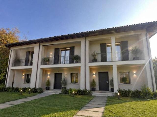 Villa Schiera in vendita a Trezzo Tinella, Cuneo
