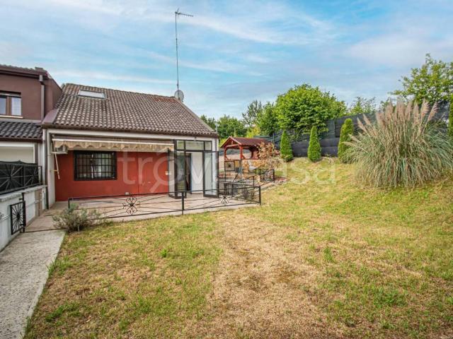 Villa Schiera in vendita a Tricesimo, Friuli-Venezia Giulia