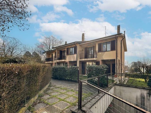 Villa Schiera in vendita a Rancate, Triuggio