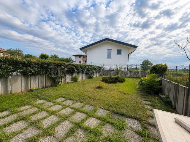 Villa Schiera in vendita a Cussignacco / Cussignà, Reana Del Roiale