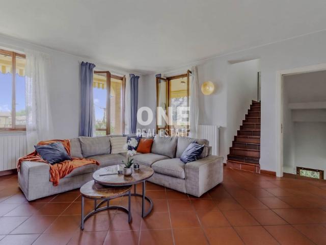 Villa Schiera in vendita a Usmate, Usmate Velate