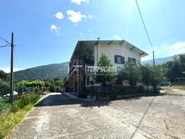 Villa Schiera in vendita a Unione Montana di Comuni delle Valli di Lanzo, Ceronda e Casternone, Piemonte