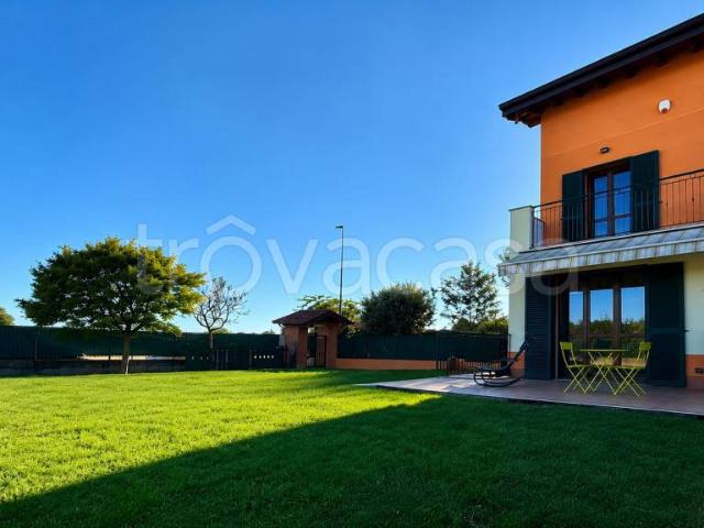 Villa Schiera in vendita a Vaprio D'adda, Lombardia