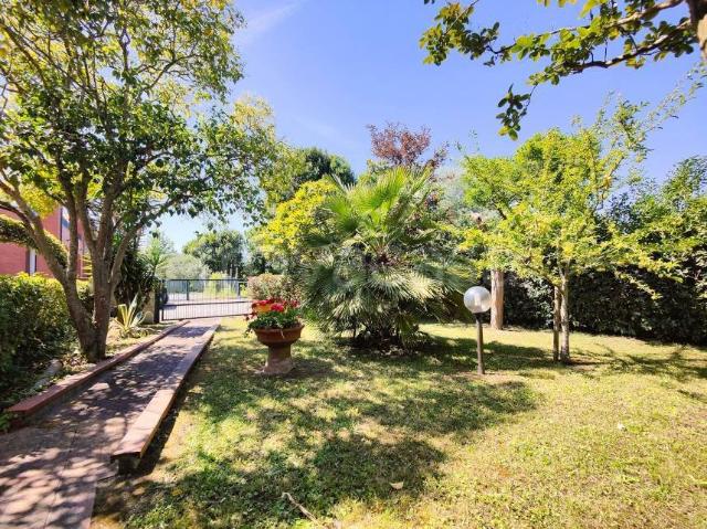 Villa Schiera in vendita a Migliarino Pisano, Vecchiano