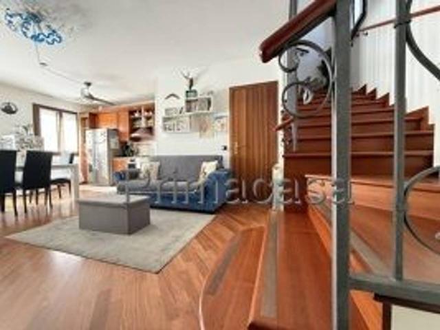 Villa Schiera in vendita a Mestre-Carpenedo, Venezia