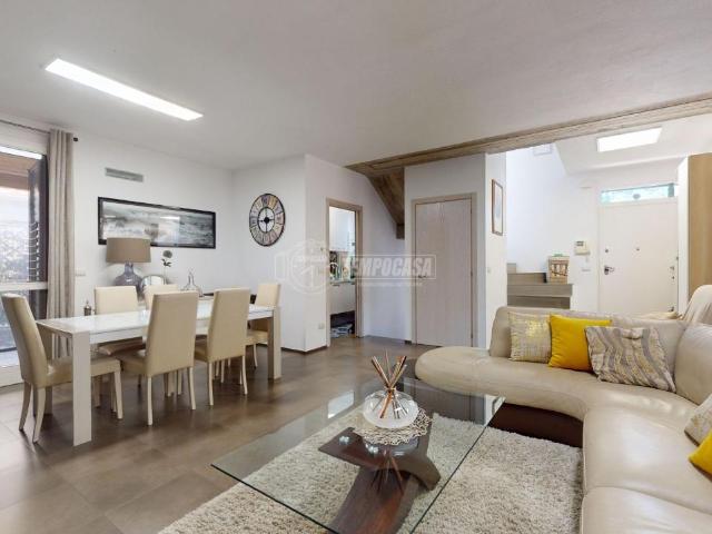 Villa Schiera in vendita a Unione dell'Appennino Bolognese, Vergato