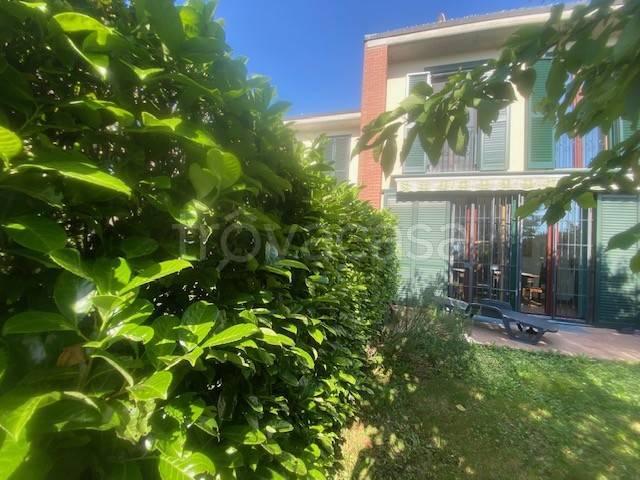 Villa Schiera in vendita a Vertemate Con Minoprio, Lombardia