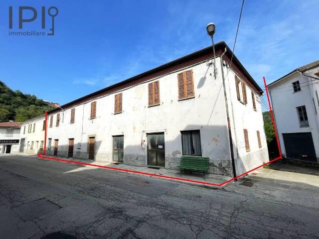 Villa Schiera in vendita a Vesime, Asti