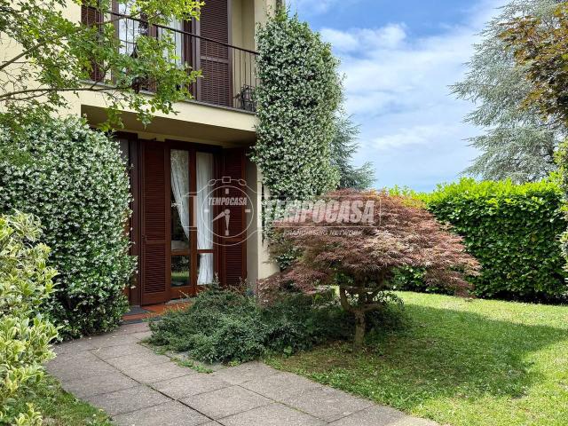 Villa Schiera in vendita a Viganò, Lombardia