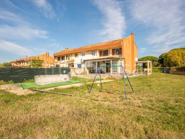 Villa Schiera in vendita a Vigna di Valle, Bracciano