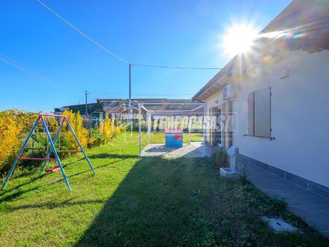 Villa Schiera in vendita a Unione di comuni Terre di Castelli, Vignola
