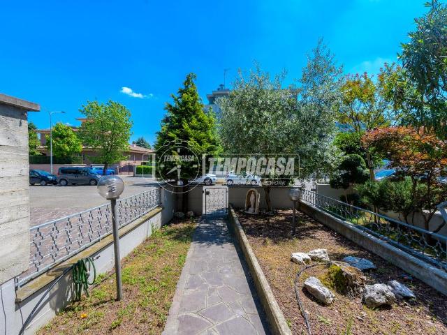 Villa Schiera in vendita a Unione di comuni Terre di Castelli, Vignola