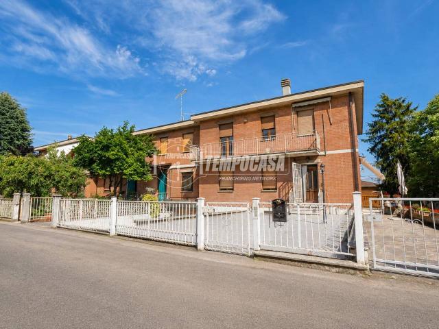Villa Schiera in vendita a Unione di comuni Terre di Castelli, Vignola