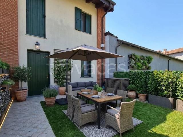 Villa Schiera in vendita a Villanova Sillaro, Lombardia