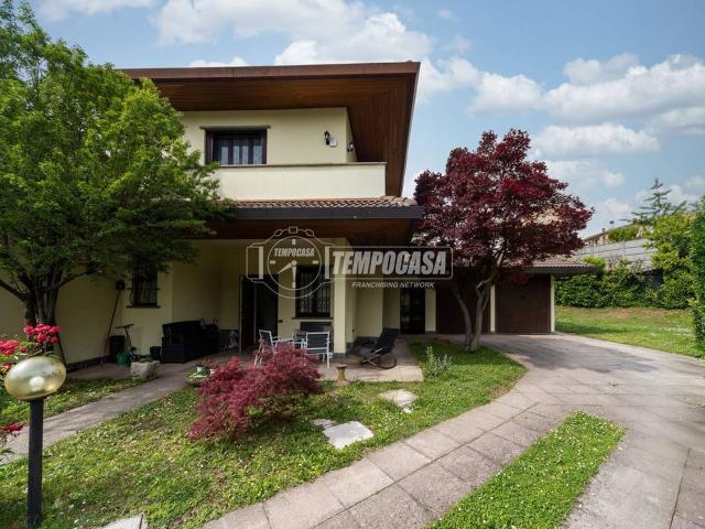 Villa Schiera in vendita a Sant'Alessandro, Villasanta