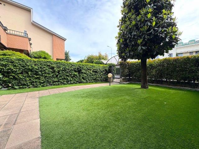 Villa Schiera in vendita a San Fiorano, Villasanta