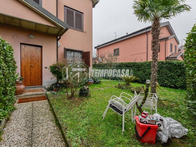 Villa Schiera in vendita a Vimercate, Lombardia