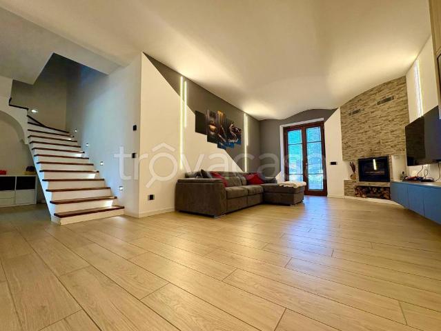 Villa Schiera in vendita a Viustino, San Giorgio Piacentino