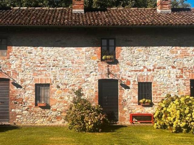 Villa Schiera in vendita a Agazzano, Reggio Emilia