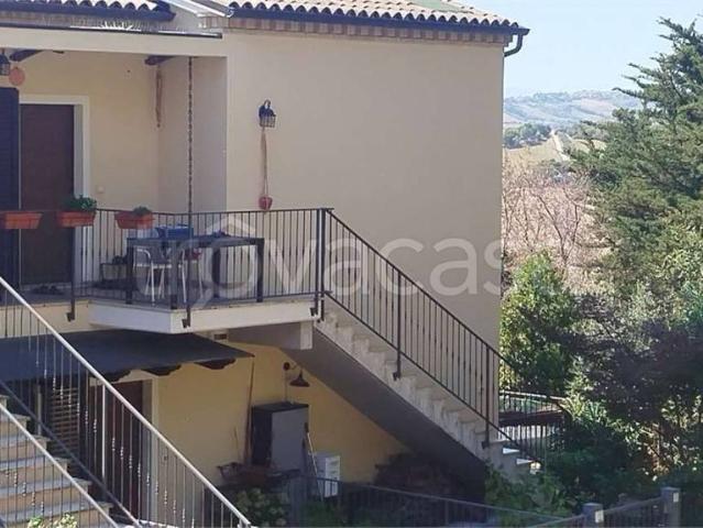 Villa Schiera in vendita a Castel d'Emilio, Agugliano