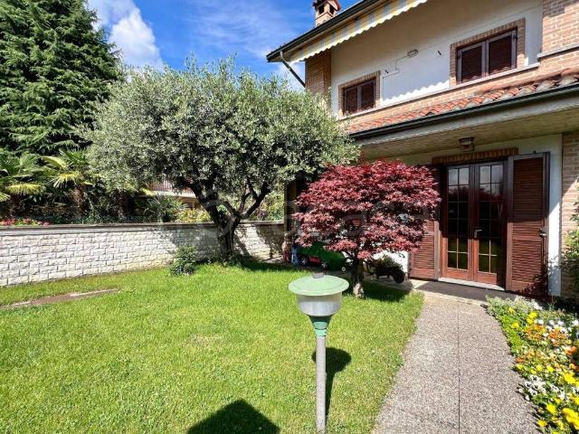 Villa Schiera in vendita a Brusaporto, Lombardia