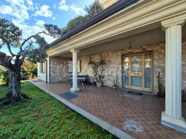 Villa Schiera in vendita a Altopascio, Toscana