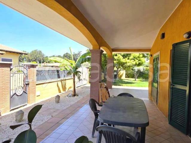 Villa Indipendente in vendita a Piscinari, Roma Capitale