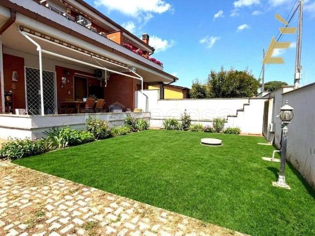 Villa Indipendente in vendita a Colle Romito, Roma Capitale