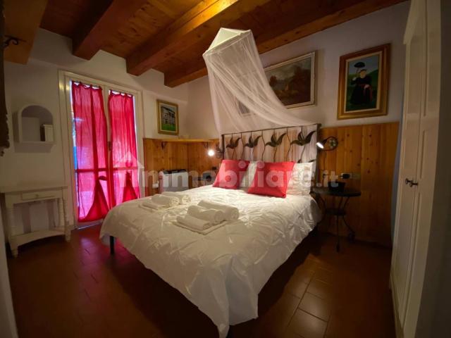Villa Indipendente in affitto a Comunità montana del Sebino bresciano, Monte Isola
