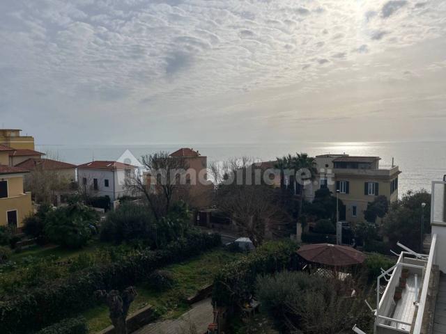 Villa Indipendente in affitto a Piombino, Toscana