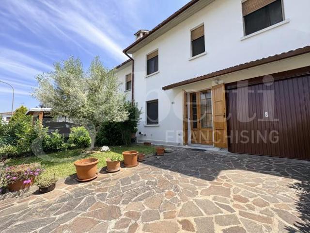 Villa Indipendente in vendita a Unione Terre di Pianura, Malalbergo