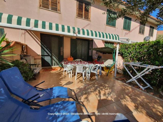 Villa Indipendente in affitto a Campofelice Di Roccella, Sicilia