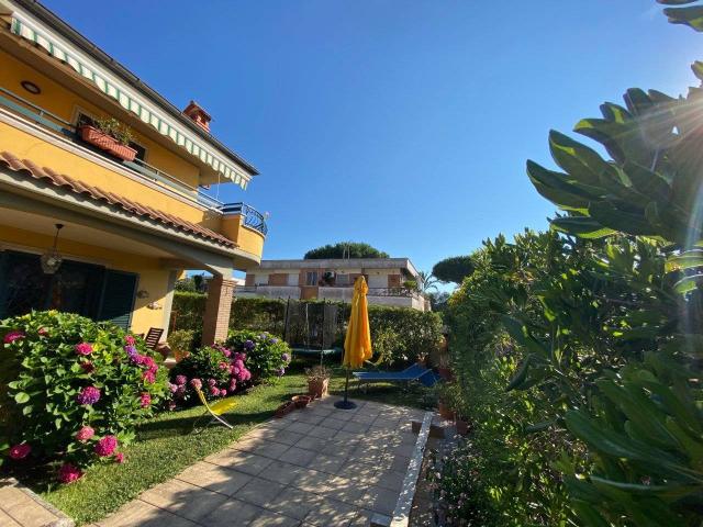 Villa Indipendente in affitto a Piscinari, Roma Capitale