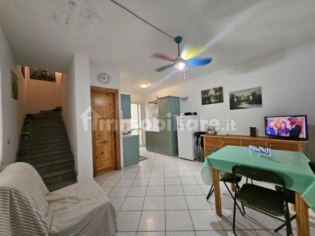 Villa Indipendente in affitto a San Giovanni, Posada