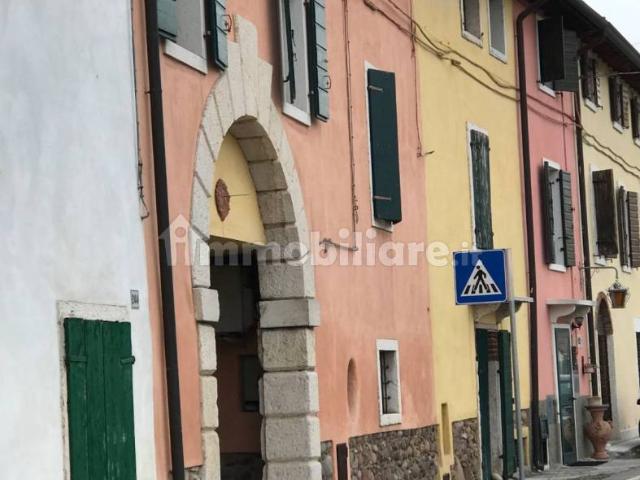 Villa Indipendente in affitto a Domegliara, Sant'Ambrogio di Valpolicella