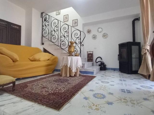 Villa Indipendente in affitto a Perdifumo, Campania
