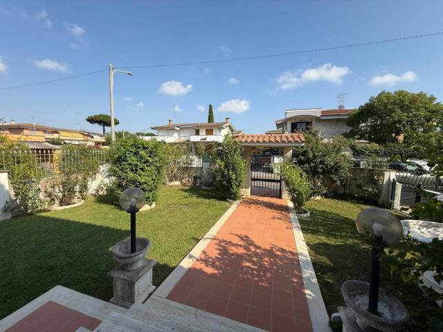 Villa Indipendente in affitto a Piscinari, Roma Capitale