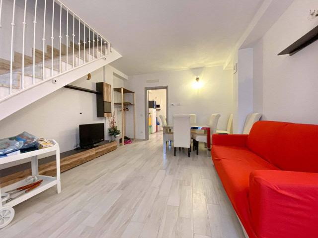 Villa Indipendente in affitto a Unione Comuni Modenesi Area Nord, Mirandola