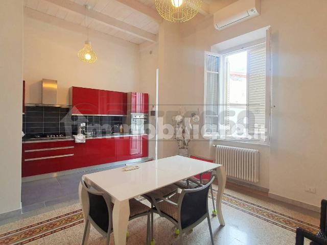 Villa Indipendente in affitto a Viareggio, Toscana