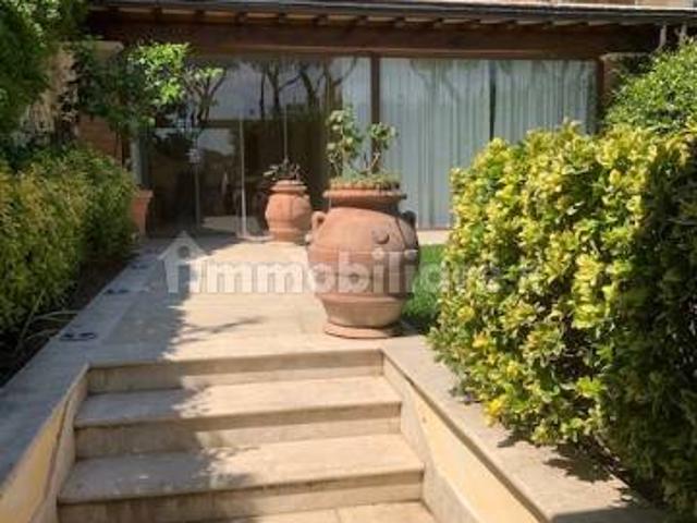 Villa Indipendente in affitto a Casal Lumbroso, Roma Capitale