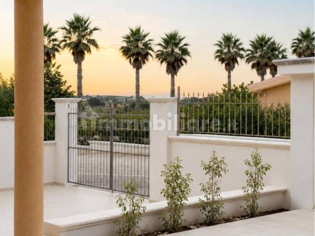 Villa Indipendente in affitto a Puglia, Taranto
