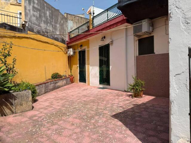 Villa Indipendente in affitto a Acireale, Sicilia