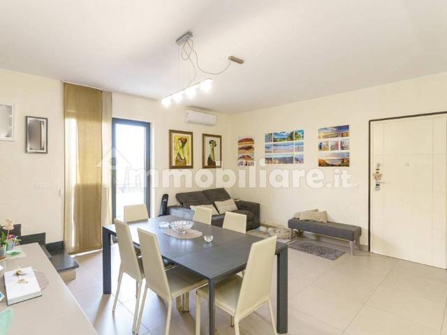 Villa Indipendente in affitto a Trecastagni, Catania