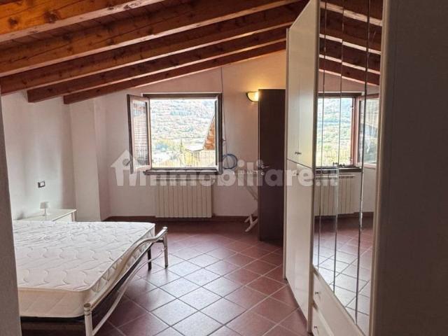 Villa Indipendente in affitto a Losine, Brescia